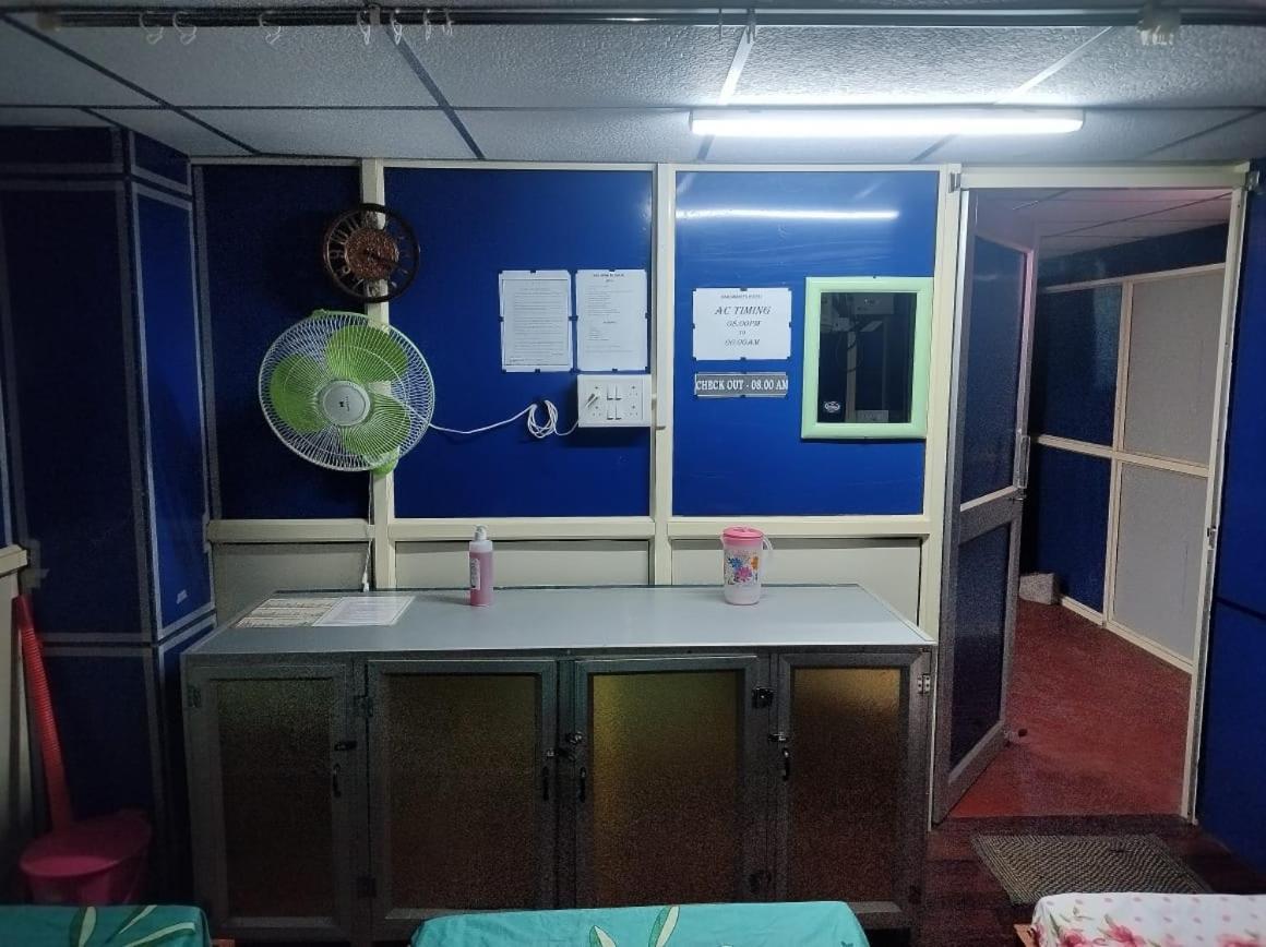 Rajeswari Ac Dormitory For Indian Males Only Порт-Блэр Экстерьер фото