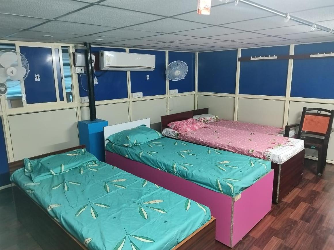 Rajeswari Ac Dormitory For Indian Males Only Порт-Блэр Экстерьер фото