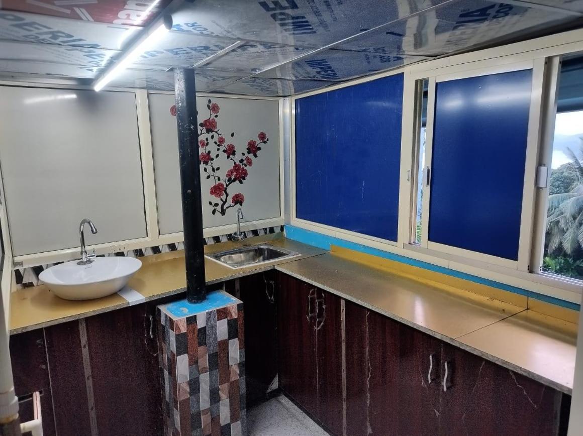 Rajeswari Ac Dormitory For Indian Males Only Порт-Блэр Экстерьер фото